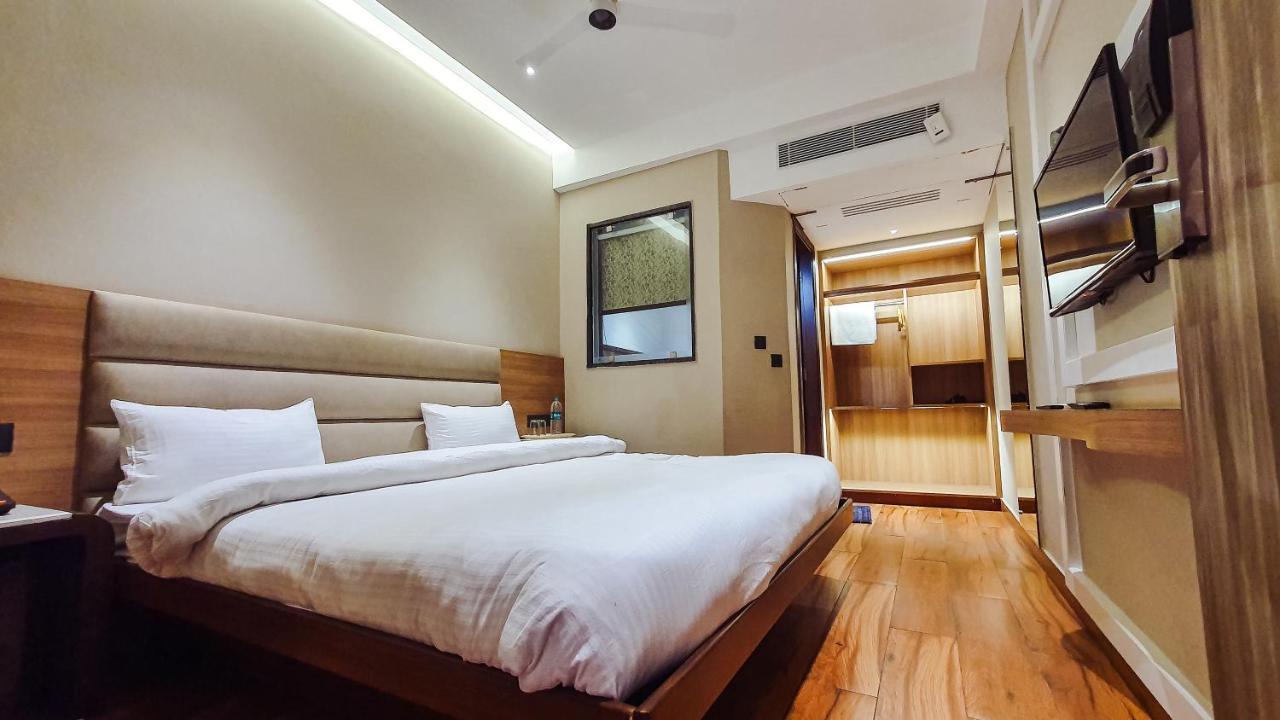 Aura Rooms Dehradun Exterior foto