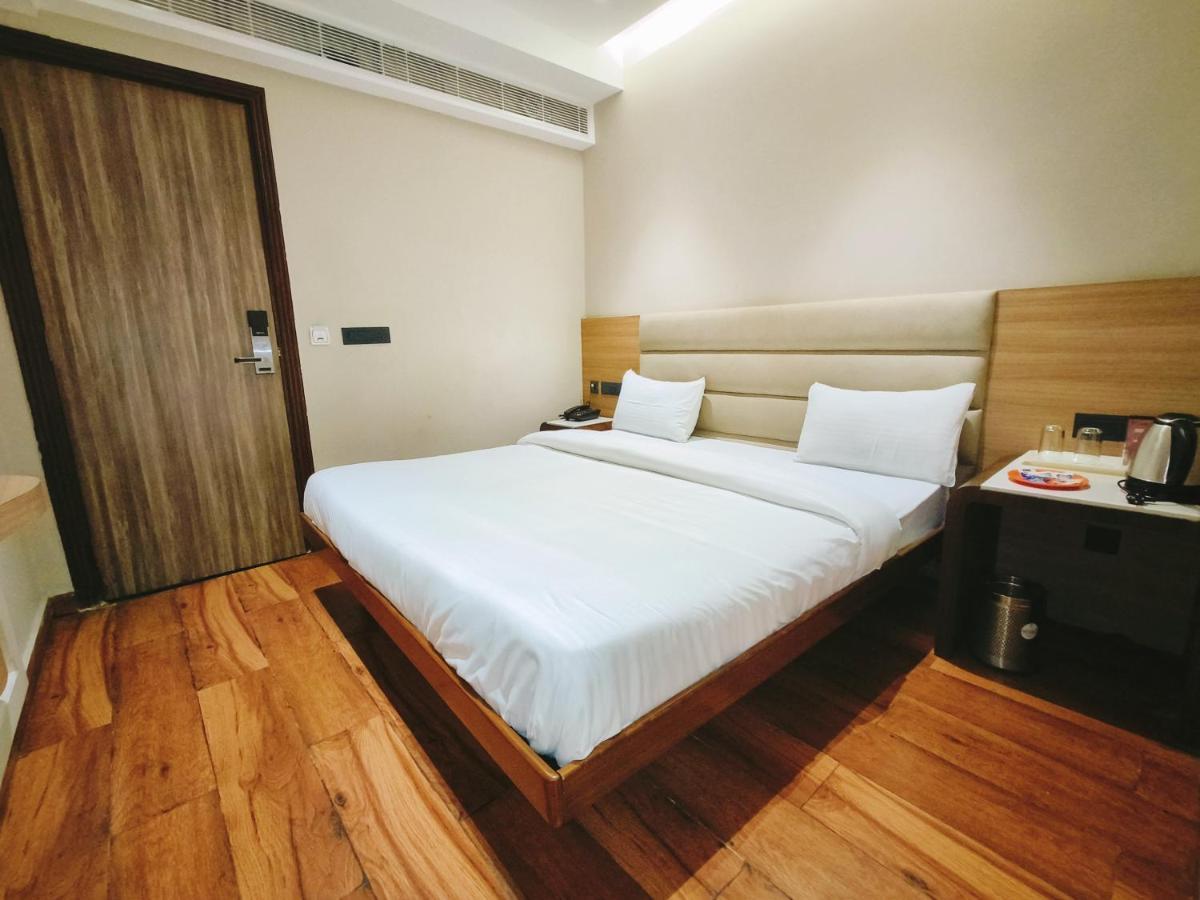 Aura Rooms Dehradun Exterior foto